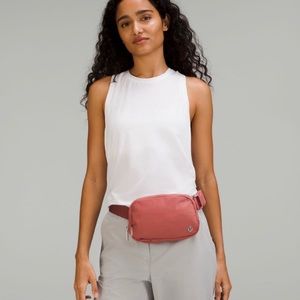 Lululemon everywhere belt bag